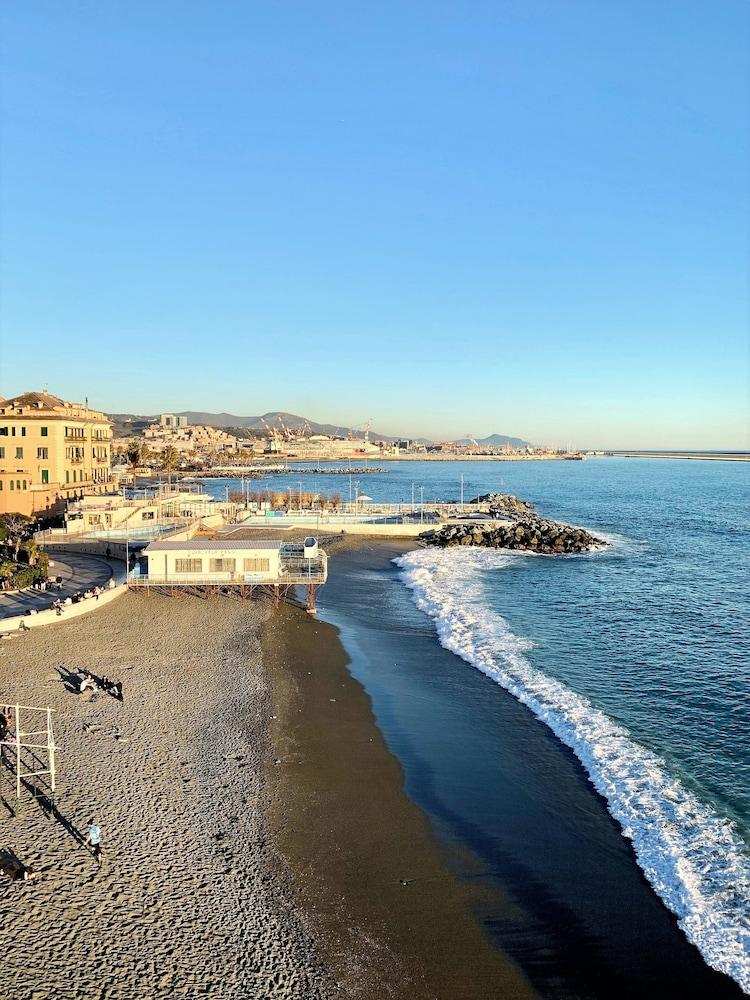 Hotel Castello Miramare Genoa Exterior photo